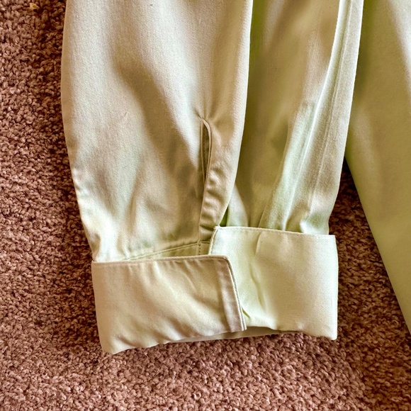 Talbot's Light Green Stretch Cotton Sateen Button-Down Shirt – Women’s Size - Picture 8 of 8